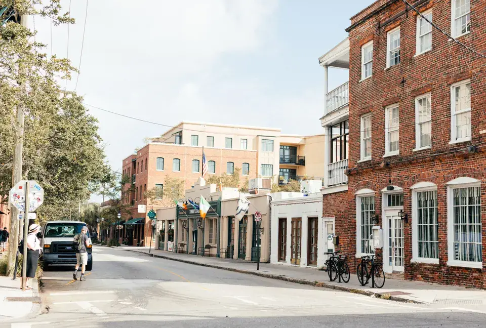 Discover Groveville: Local Landmarks & Community Spirit in Groveville